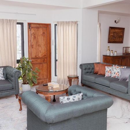 Luho 41 Penthouse Bed & Breakfast Bangalore Bagian luar foto