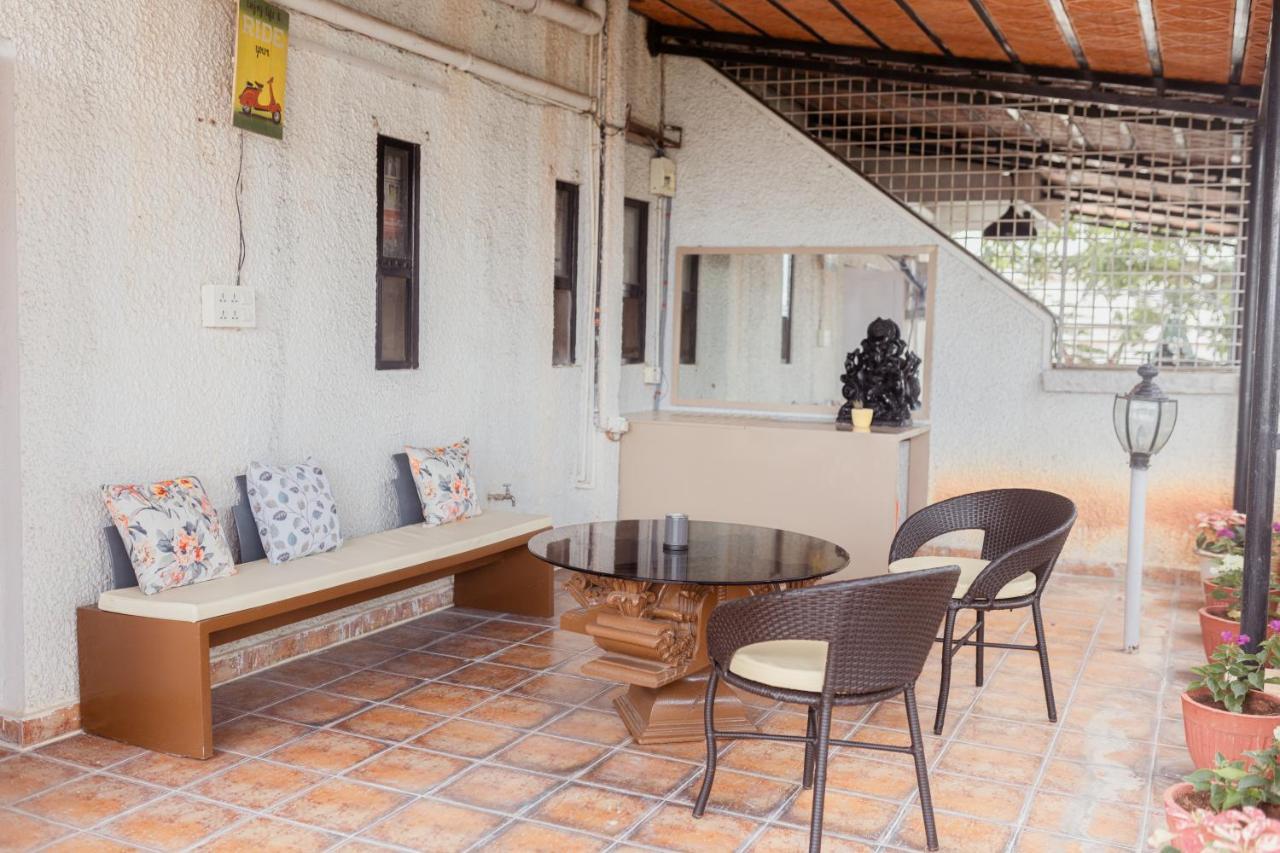 Luho 41 Penthouse Bed & Breakfast Bangalore Bagian luar foto